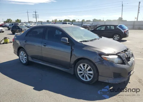 2010 Toyota Corolla Base z USA, uszkodzony, nr VIN 2T1BU4EE1AC306799